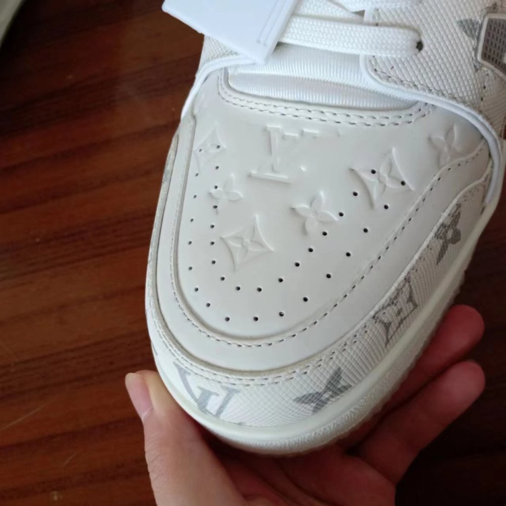 Louis Vuitton LV White Casual Sports Retro Shoes - Picture 11 of 14